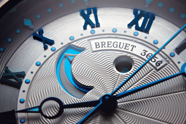 宝玑BREGUET  Marine Royal Alarm Ref. 5847
