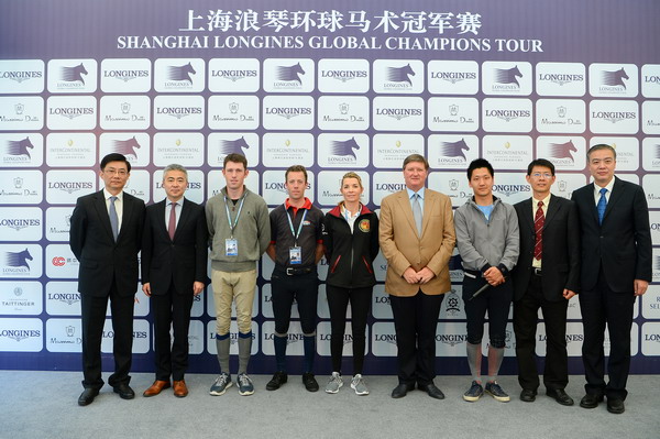 2016浪琴表环球马术冠军赛上海站演绎优雅骑士风范