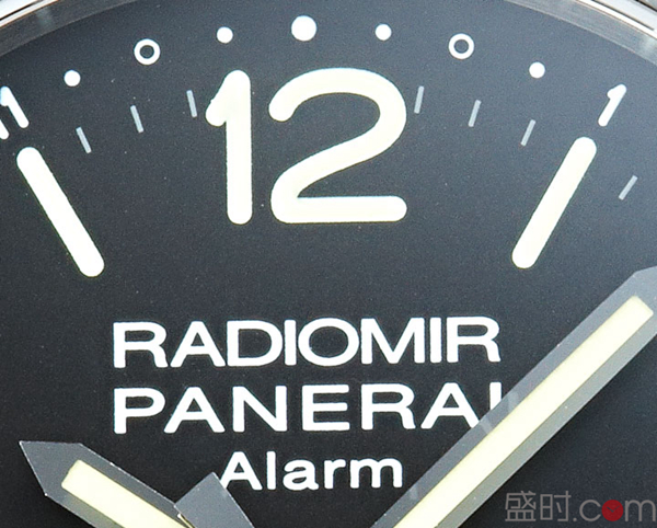 沛纳海 PAM355 Radiomir GMT/Alarm重现42mm光辉