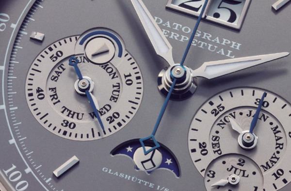集结德国制表骄傲的朗格Datograph Perpetual飞返计时万年历