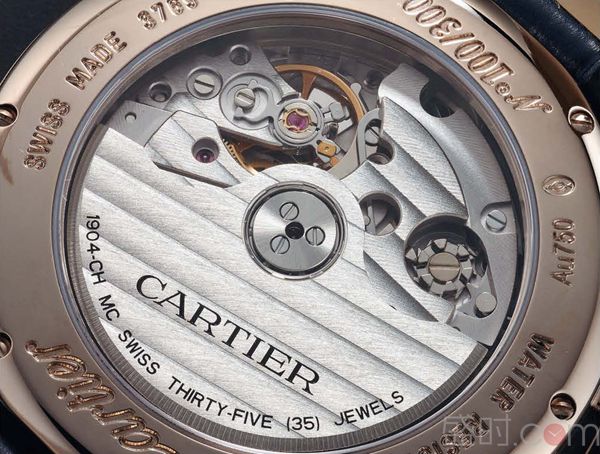 CARTIER 卡地亚 Rotonde de Cartier计时腕表 蓝色新潮流