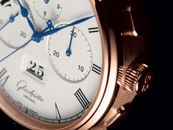 格拉苏蒂原创 Senator Chronograph Panorama Date 全新德系铁血计时机芯