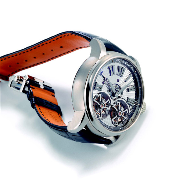 罗杰杜彼 Hommage Double Flying Tourbillon 以古典纹路衬托陀飞轮