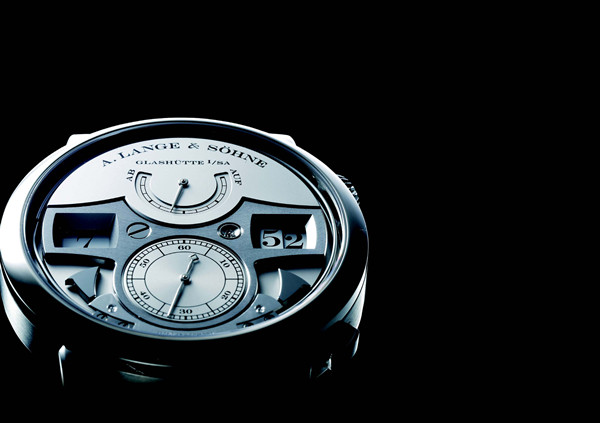 朗格 Zeitwerk Striking Time 后机械时代的跳字盘