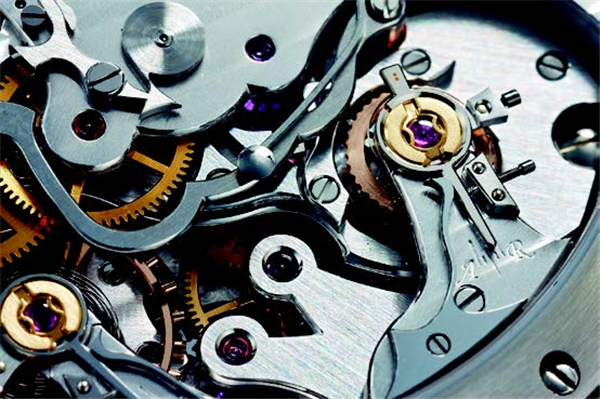 万宝龙 Timewalker Chronograph 100 两套擒纵组成的完美宇宙