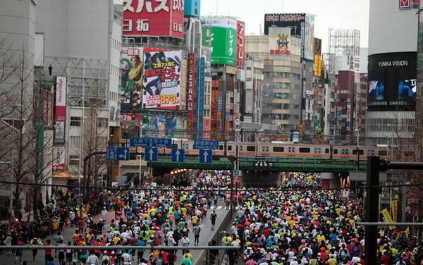 盛时人感受东京马拉松，将服务做到极致